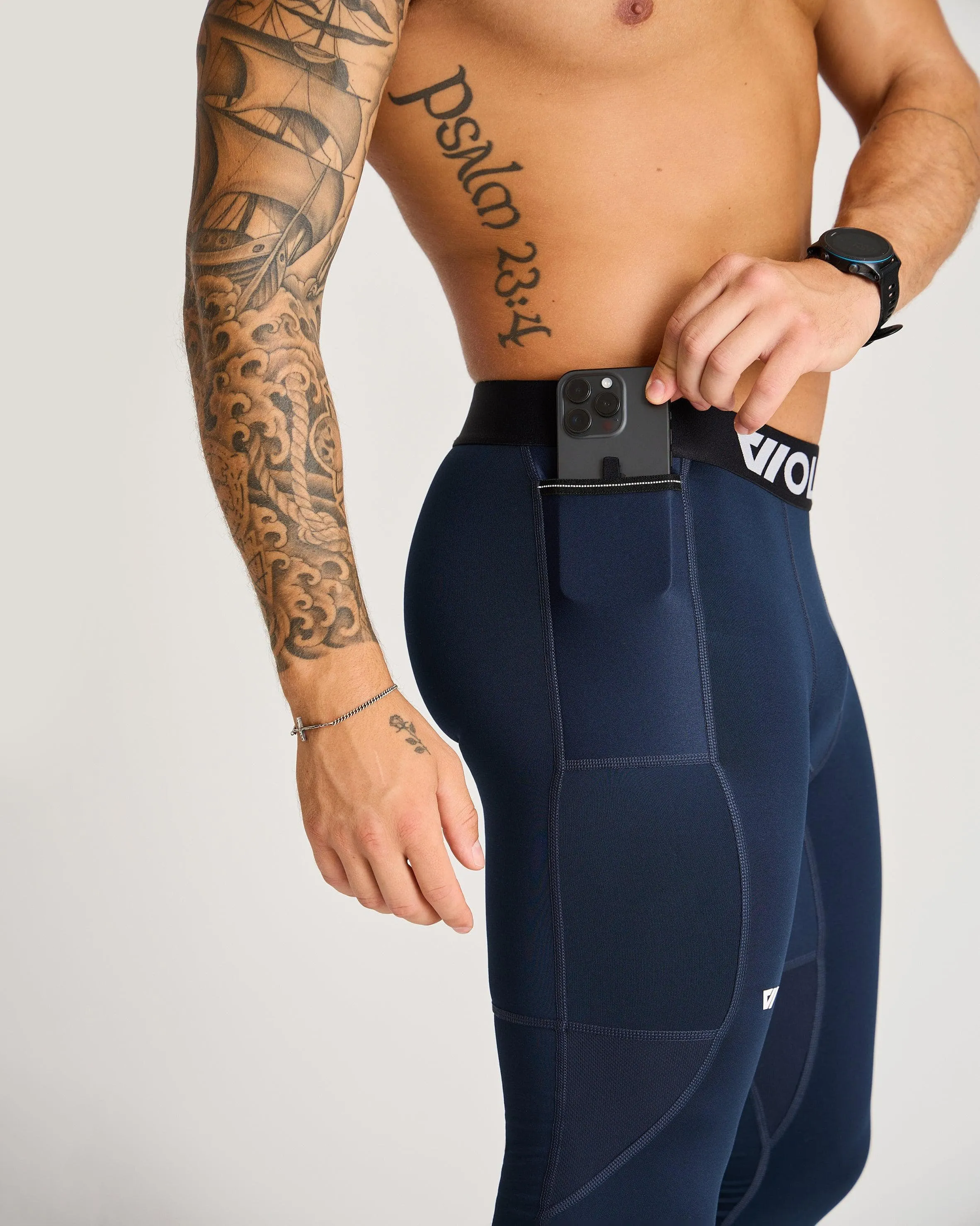 Fulton Pant in Navy