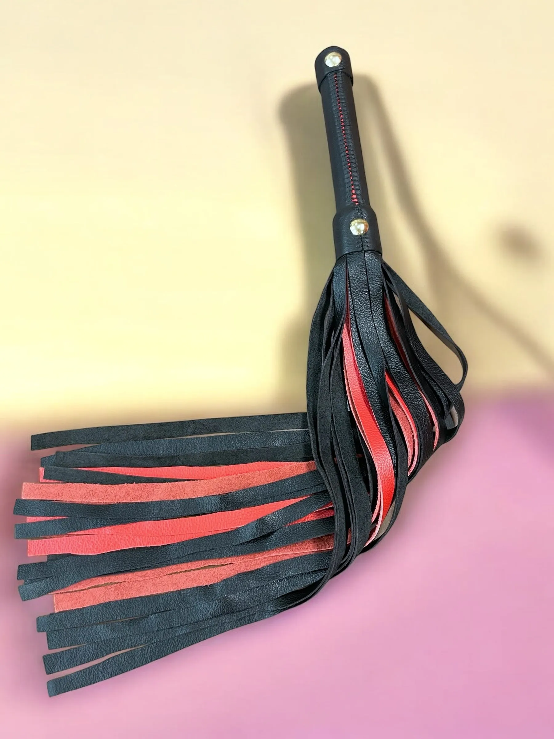Lonicera Stitched Handle Floggers